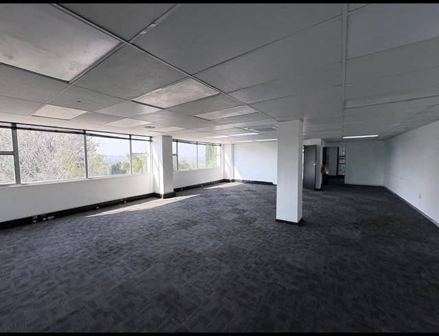 193M² OFFICE TO LET IN KYALAMI